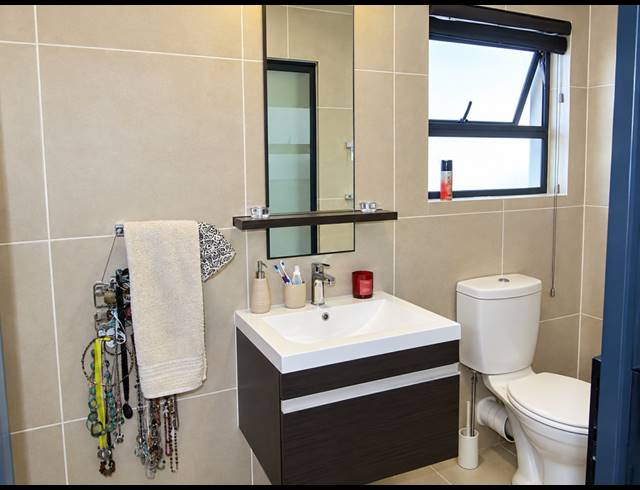 2 BEDROOM APARTMENT FOR SALE IN GREENSTONE HILL